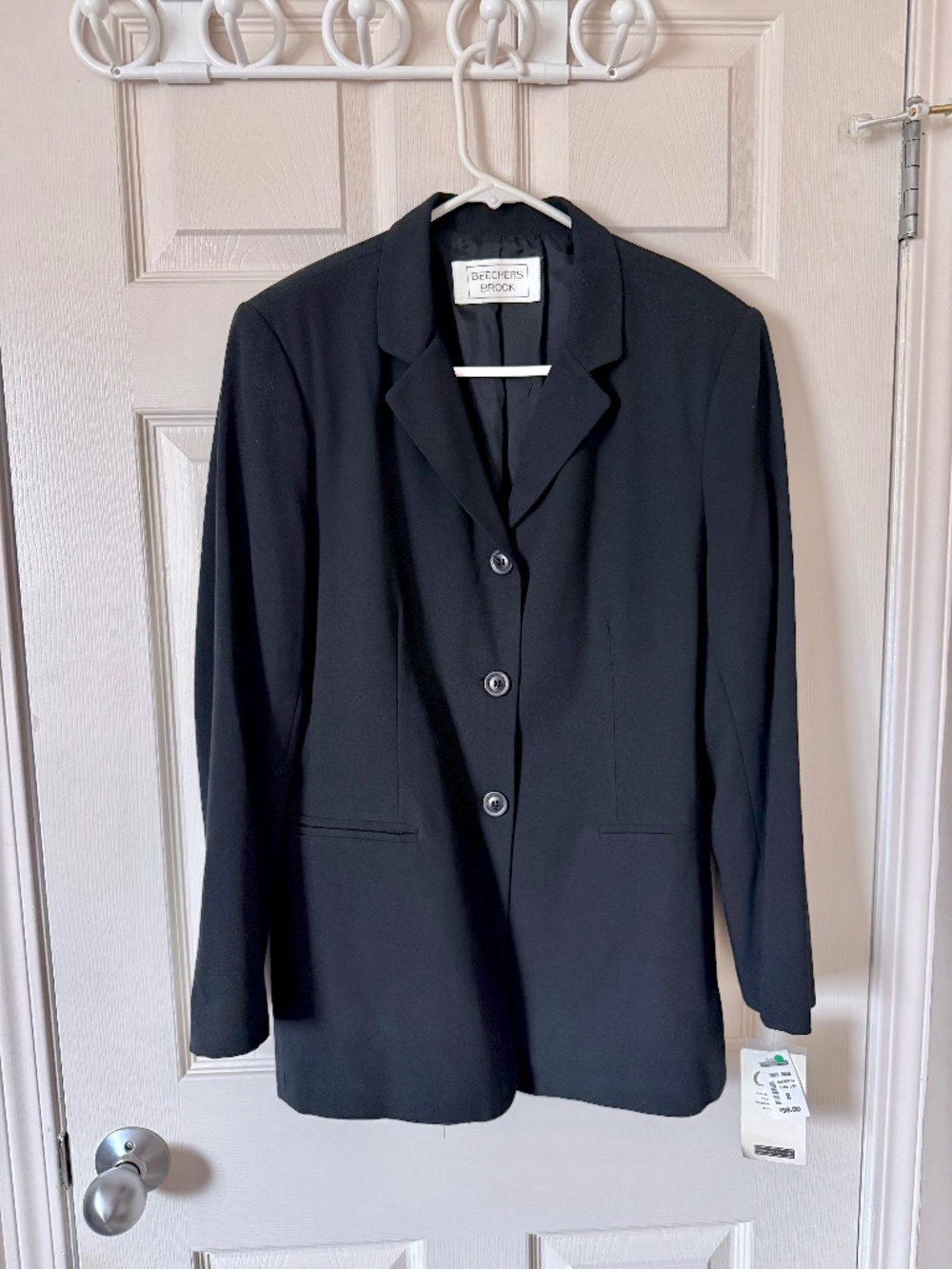 Beechers Brook Black Blazer NWT Size 8